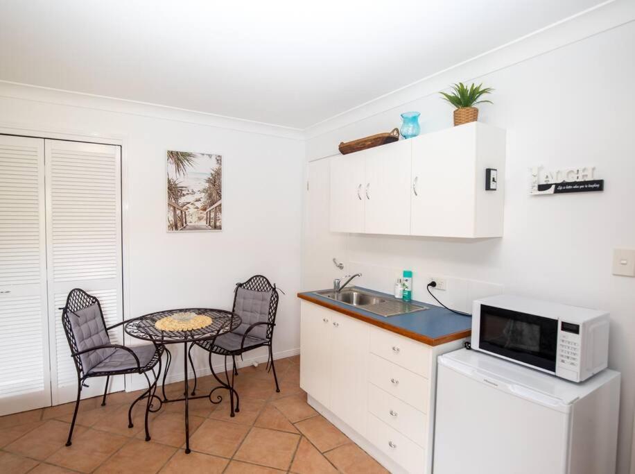 Gorgeous Studio + 100M To Beach + Pool Point Lookout Exterior photo